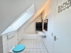 Oberes Bad - Sofort beziehbar! Geräumige 3,5 Zimmer-Wohnung in Asperg mit Loggia!