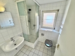 Unteres Bad - Sofort beziehbar! Geräumige 3,5 Zimmer-Wohnung in Asperg mit Loggia!