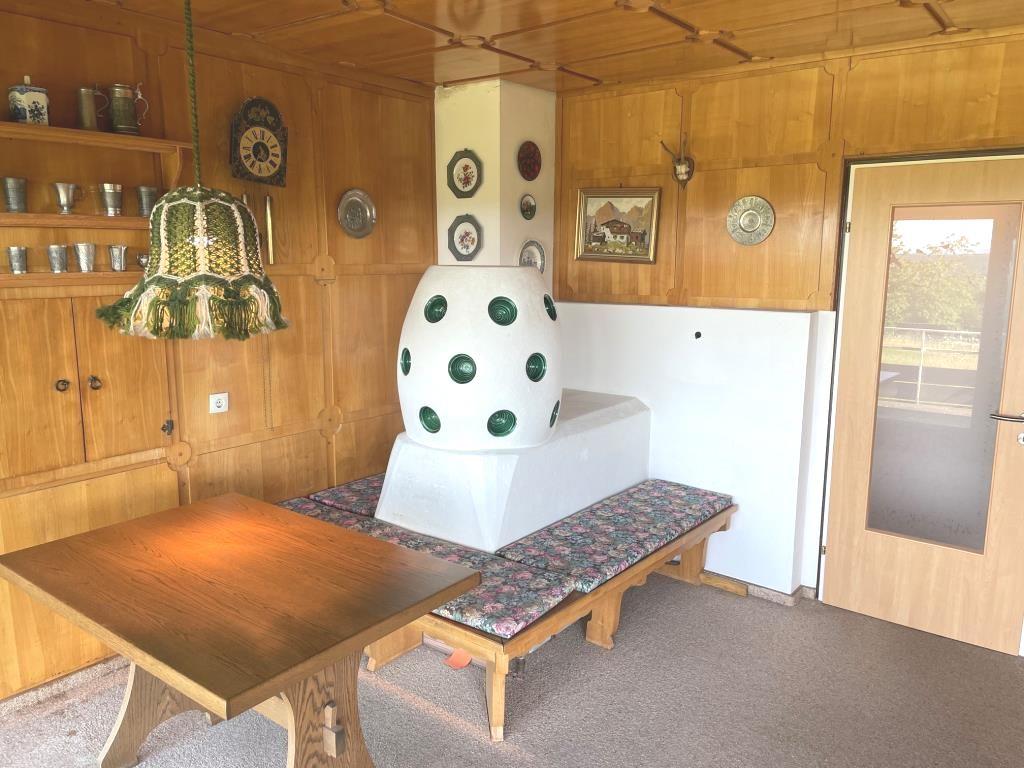 Traumhafte Aussichtslage! Freistehendes Einfamilienhaus mit Blicks ins Grüne! - Essplatz (31833)