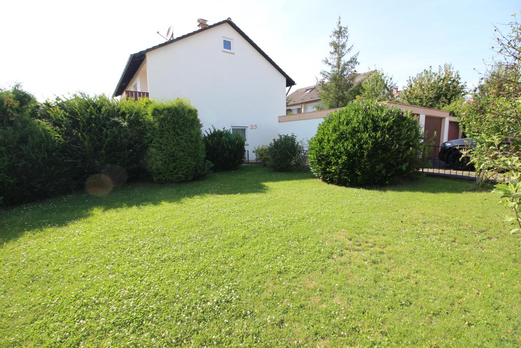 Familien Wohntraum! Sonnige Doppelhaushälfte mit Terrasse & Garten! - Altdorf (32542)