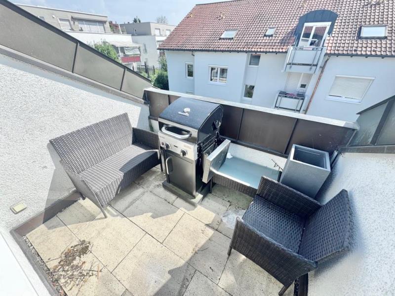 Sofort beziehbar - Geräumige 4 Zi.-Wohnung mit zwei Balkonen in Stuttgart -Hofen! - Balkon Nr. 1 (44321)