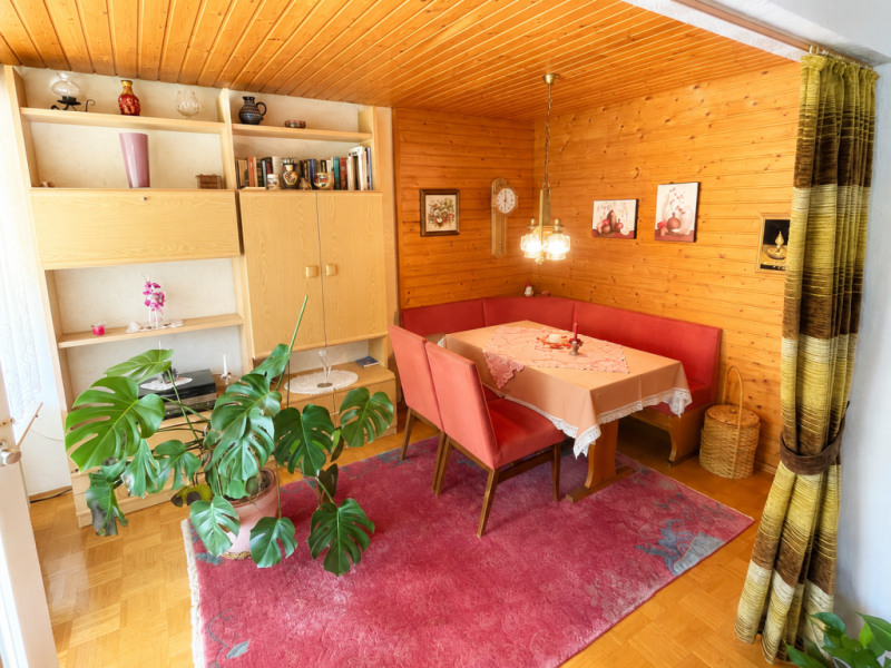 Liebevolles Schmuckstück! Sonnige Doppelhaushälfte mit Terrasse & Garten! - Esszimmer (51090)