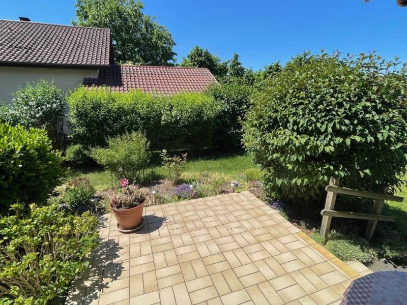 Seltenes Angebot! Interessante Doppelhaushälfte mit Süd-Terrasse & Garten! - Terrasse (46427)