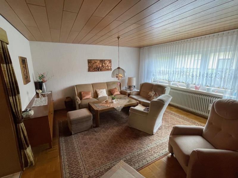 Familien Wohntraum! Sonnige Doppelhaushälfte mit Terrasse & Garten! - Wohnzimmer (48376)
