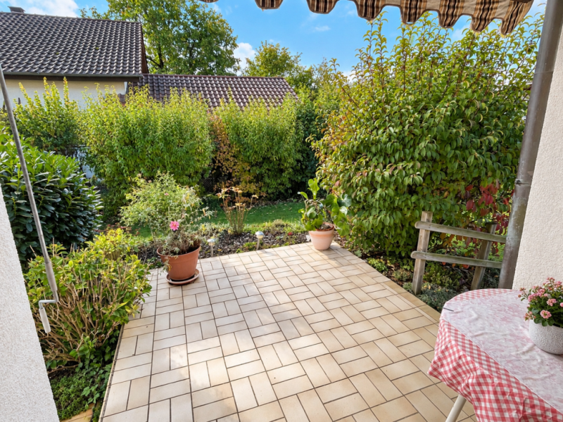 Sonniges Erlebnis! Gemütliche Doppelhaushälfte mit Terrasse & Garten! - Terrasse (54818)