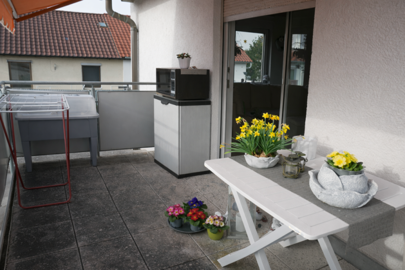 Platz für Ihre Familie! Attraktive Doppelhaushälfte mit Garten in Herrenberg! - Balkon (44312)