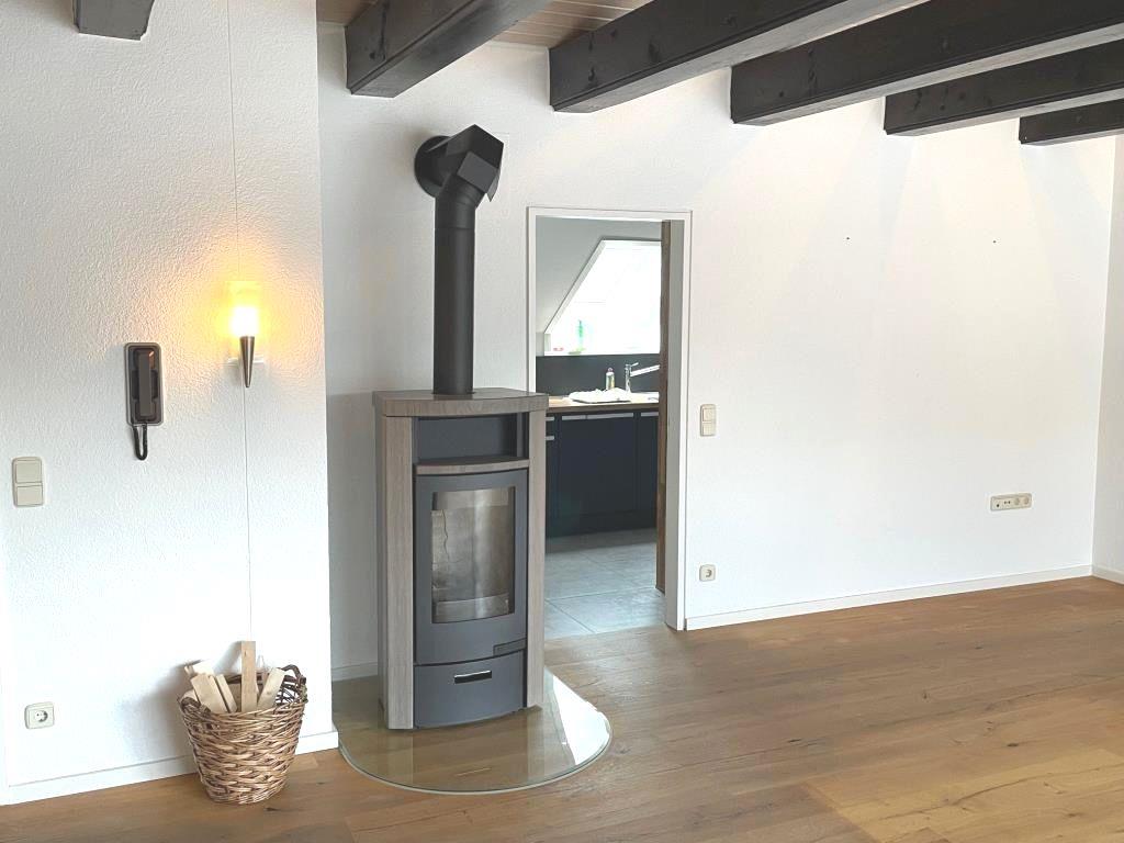 Traumhafte Aussichtslage! Gehobene 3,5 Zimmer-Wohnung in bester Lage! - Wohnbereich (36878)