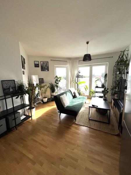Sonnige Penthouse-Wohnung mit zwei Dachterrassen und Weitblick – ein Zuhause mit Perspektive! - Wohnzimmer 2 (52014)