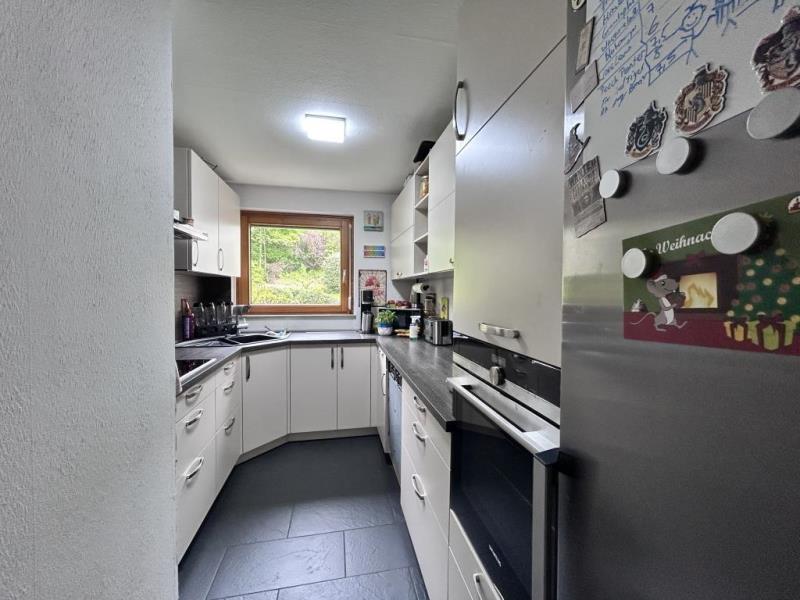 Ruhige Wohnlage in Altbach! Tolle 4 Zimmer-Wohnung mit Balkon und großzügiger Raumaufteilung! - Küche (50708)