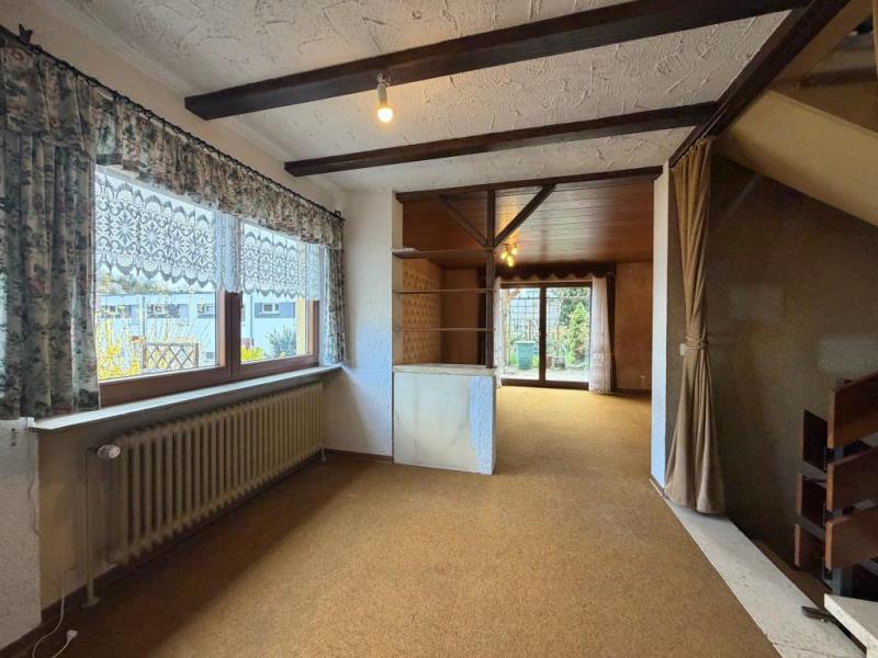 Familien aufgepasst! Interessantes freistehendes Einfamilienhaus in Esslingen! - Essbereich (44932)