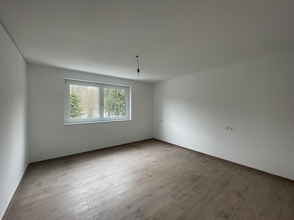 Neubau für Familien! 4 Zimmer-Wohnung mit Balkon in attraktiver Wohnlage! - Bild (40654)