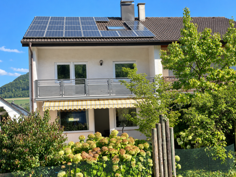 Repräsentative Doppelhaushälfte mit Balkon & Terrasse für moderne Ansprüche! - Kuchen (54345)