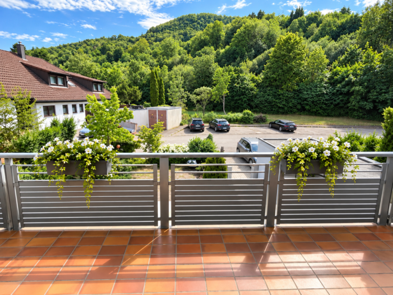 Attraktive Exklusivität! Repräsentative Doppelhaushälfte mit Balkon & Terrasse! - Balkon (53568)