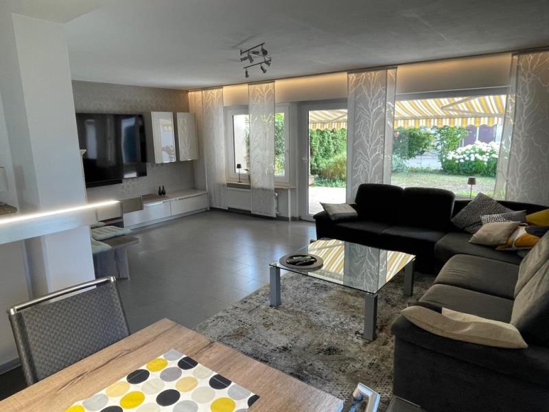 Einziehen & Wohlfühlen! Extravagante Doppelhaushälfte für tolle Ansprüche! - Wohnzimmer (49349)