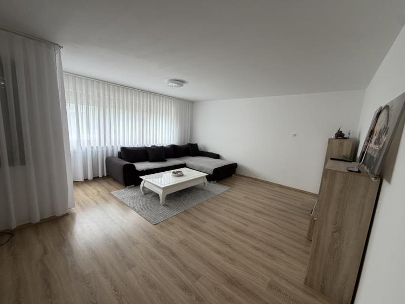 Sonnige & aufzugsversorgte 2,5-Zi.-Wohnung auf dem Biberacher Mittelberg! - Wohnzimmer_ (52801)