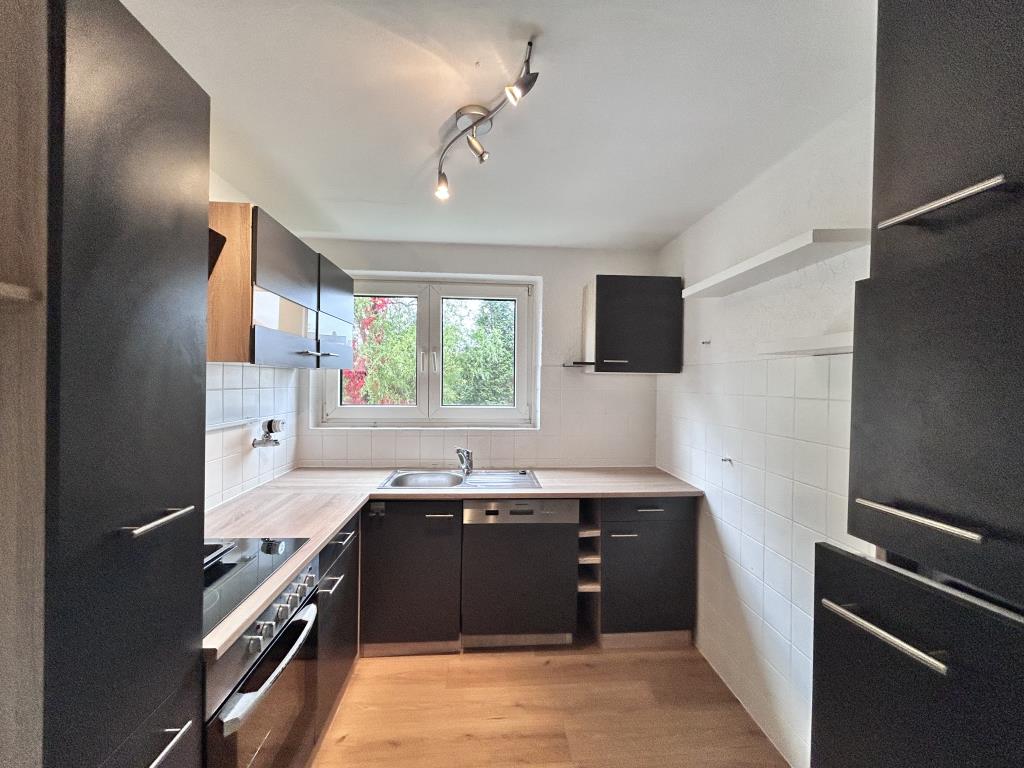 Sofort beziehbar! Interessante 2 Zimmer-Wohnung mit tollem Wohnflair! - Küche (36357)