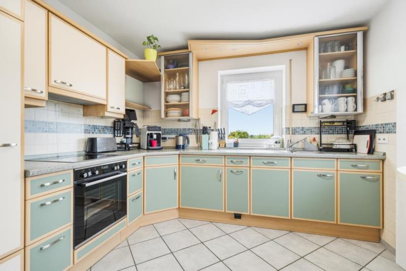 Heute Kapitalanlage, morgen Ihr Zuhause – gepflegte Doppelhaushälfte mit Einliegerwohnung! - Küche (47598)