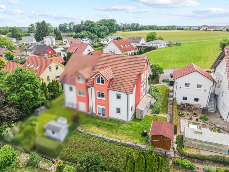 Heute Kapitalanlage, morgen Ihr Zuhause – gepflegte Doppelhaushälfte mit Einliegerwohnung! - Außenansicht 2 (52810)