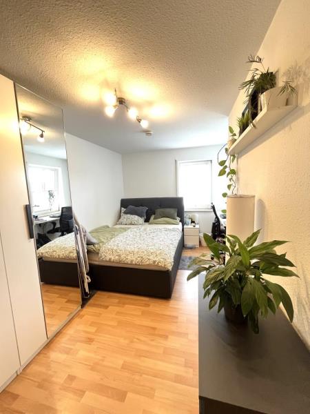 Einziehen, wohlfühlen oder investieren – charmante 2-Zimmer-Wohnung mit Balkon! - Schlafzimmer (53222)