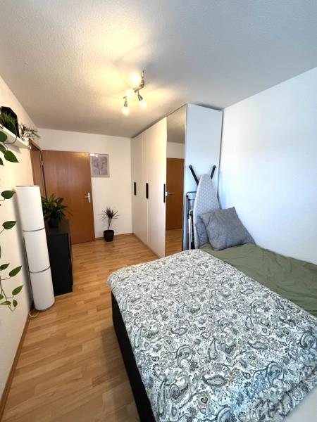 Einziehen, wohlfühlen oder investieren – charmante 2-Zimmer-Wohnung mit Balkon! - Schlafzimmer 2 (53224)