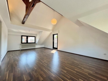 Großzügige 3-Zimmer Wohnung mit Balkon in Oberesslingen!, 73730 Esslingen, Wohnung