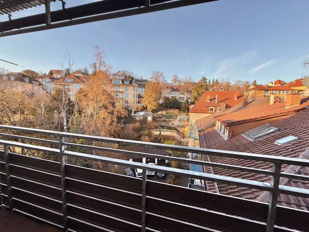 Interessante 4,5 Zimmer-Wohnung mit tollem Fernblick über Stuttgart-West! - Stuttgart (39797)