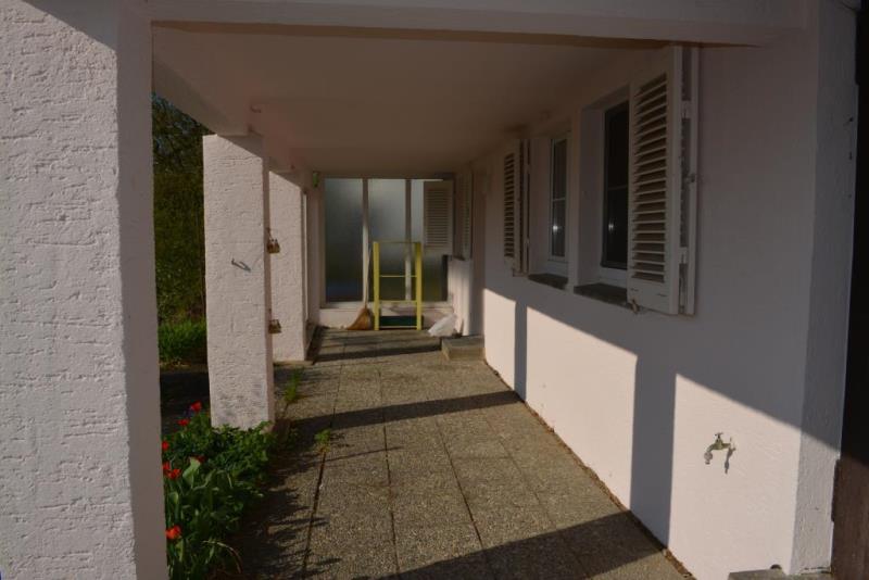 1 1/2 Zimmer-Einliegerwohnung in stadtnaher Lage von Biberach - Blick Überdachter Vorraum (53497)