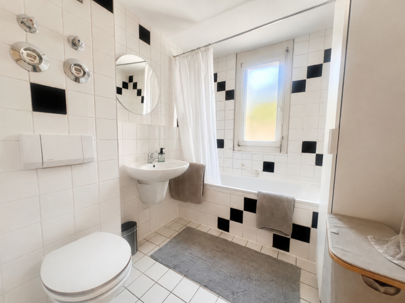 Seltene Gelegenheit! Interessante 2 Zimmer-Wohnung in bester Citylage! - Tageslichtbad (50839)