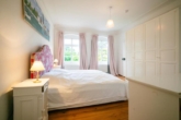 Schlafzimmer - Historisches Wohnen mit Schlosscharakter – Das Kaplaneihaus in Mittelbiberach