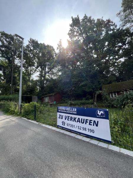 Ruhige Lage, ansprechendes Grundstück! Frei stehendes Einfamilienhaus für Sanierer! - Garten (51877)