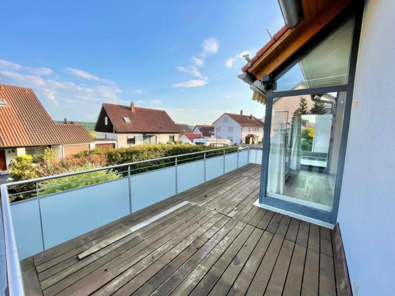 Freistehendes Einfamilienhaus mit Einliegerwohnung in ruhiger Lage von Denkendorf! - Terrasse (51820)