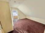 SZ 3 - Freistehendes Einfamilienhaus mit Einliegerwohnung in ruhiger Lage von Denkendorf!