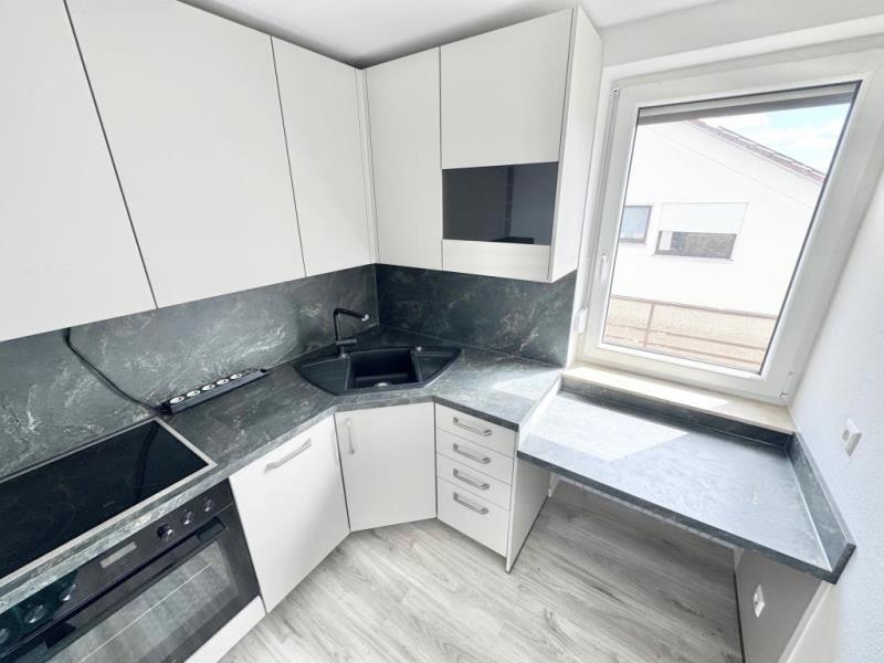 Exklusives Angebot! Stilvolle 2 Zimmer-Wohnung in herrlicher Wohnlage! - Küche (45019)