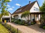 Urbach - Generations Schmuckstück! Freistehendes Zweifamilienhaus mit großen Garten!