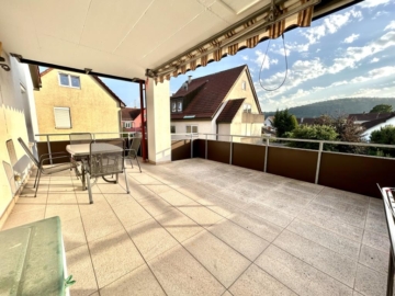 Ideales Angebot! Interessante 2,5 Zimmer-Wohnung mit großzügiger Terrasse!, 73733 Esslingen am Neckar, Wohnung