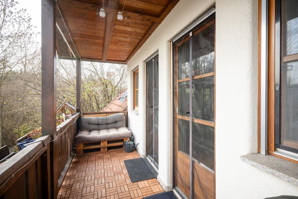 Kopie von Auch Sie suchen das Besondere? Maisonette mit Sichtgebälk, 