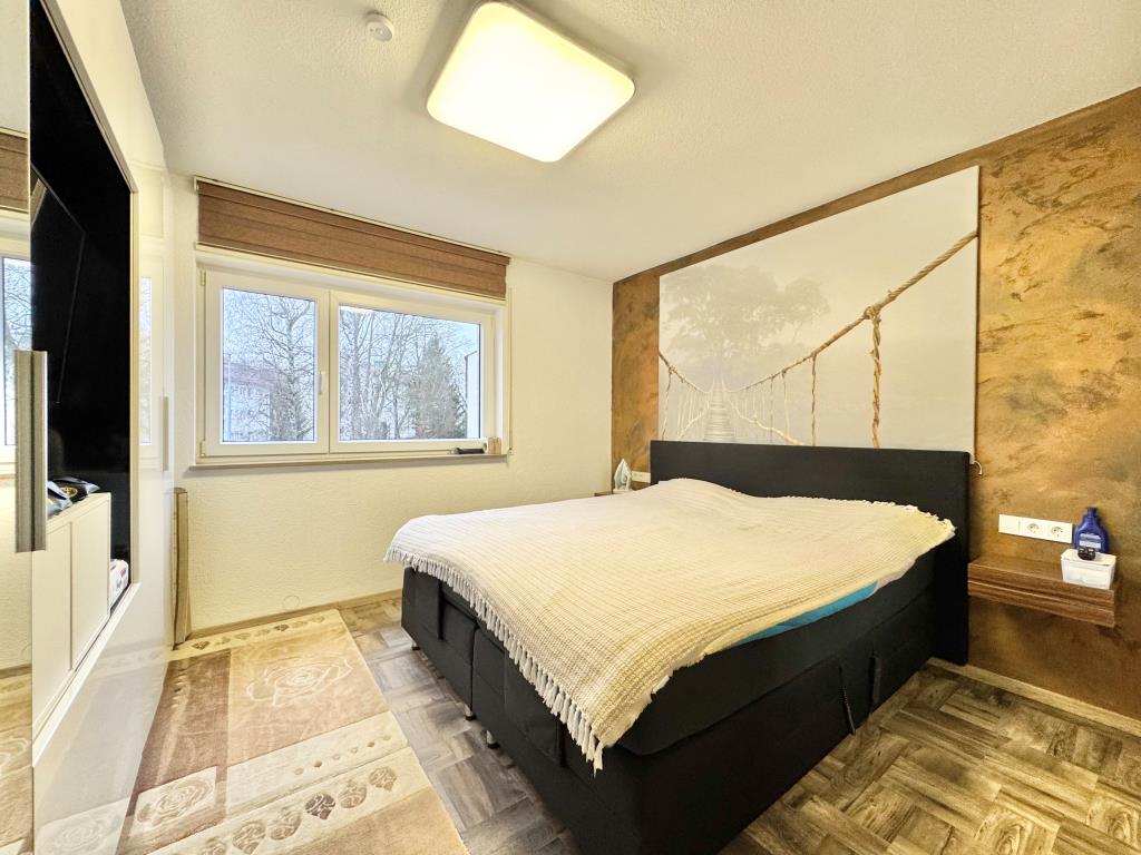 Sofort beziehbar! Gemütliche 3 Zimmer-Wohnung in TOP Lage von Ludwigsburg! - Schlafzimmer (33075)