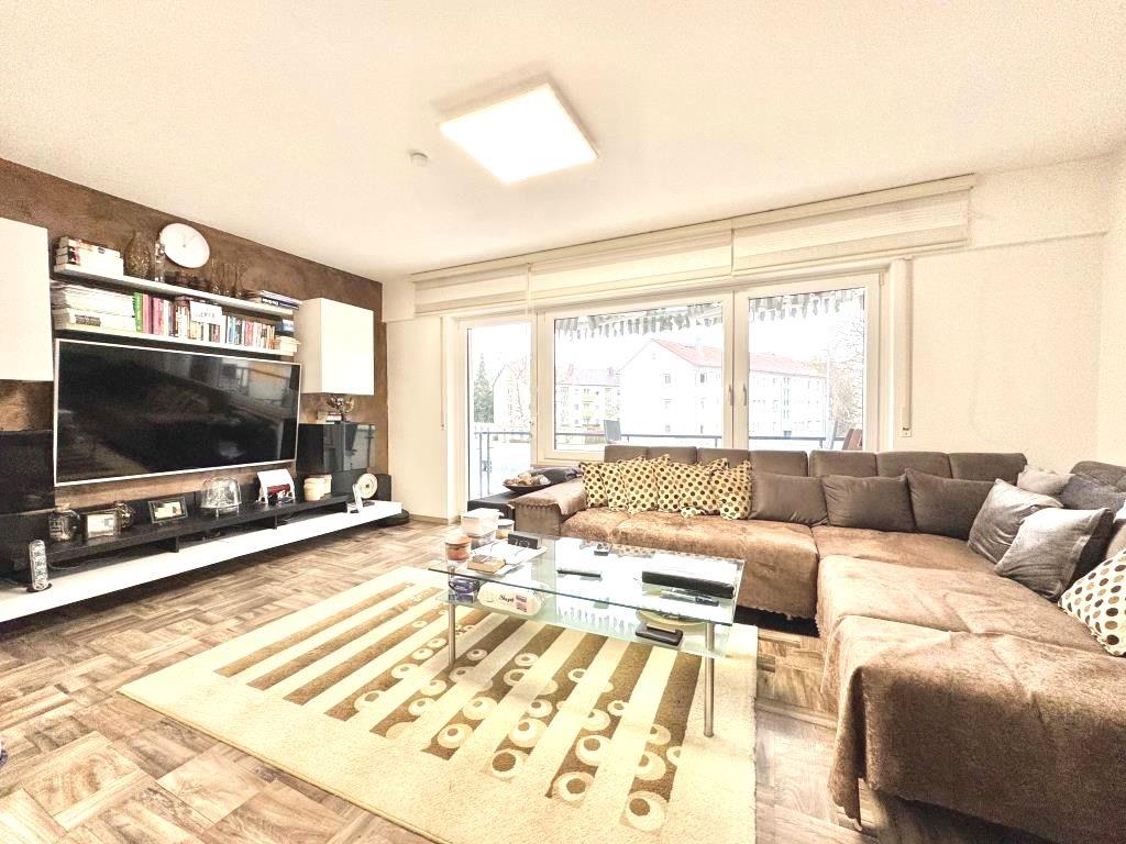 Einziehen und Wohlfühlen! 3 Zi.-Wohnung mit toller Raumaufteilung, Tageslichtbad und separatem WC! - Ludwigsburg (40399)