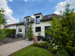 Außenansicht - Haus in den Weinbergen! Traumhaftes Anwesen für Ihren ruhigen Familien Wohntraum!