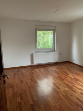 Kapitalanleger aufgepasst! Attraktive 3 Zimmer Wohnung mit ca. 5% Rendite!, 70469 Stuttgart, Wohnung