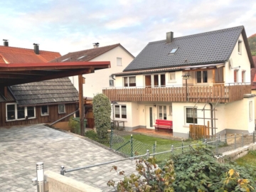 Platz für die Familie! Ideales Einfamilienhaus mit sonniger Süd-Terrasse & Garten!, 73326 Deggingen, Einfamilienhaus