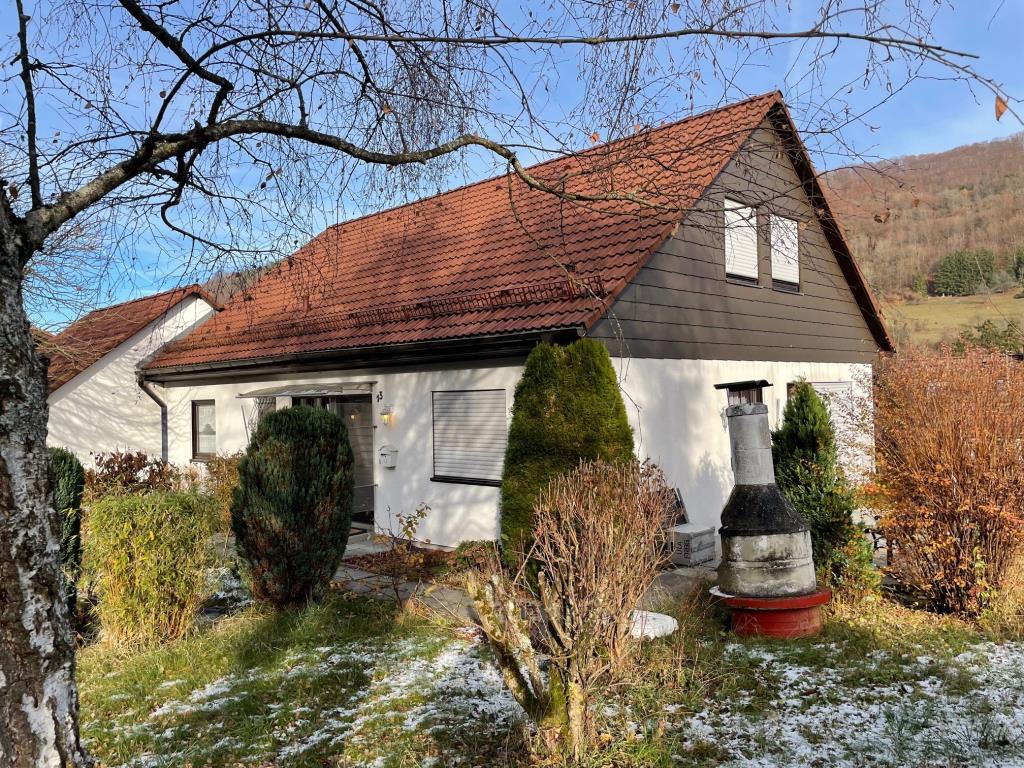 Erfüllen Sie sich Ihren Familientraum! Attraktives Einfamilienhaus in Gruibingen! - Gruibingen (40009)