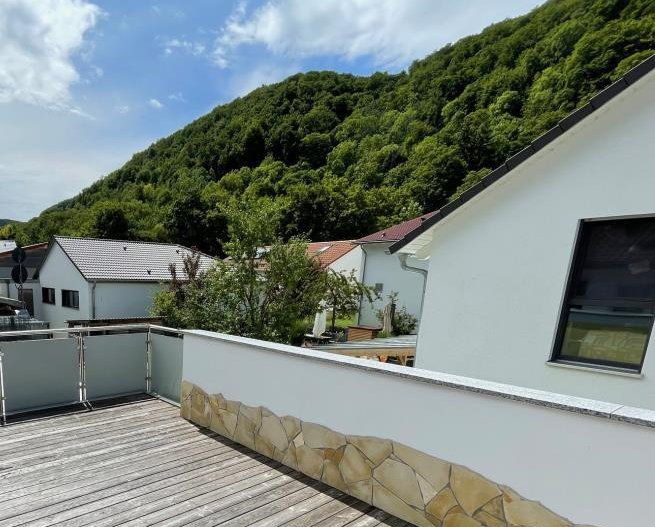 2. Familien unter 1. Dach! Freistehendes Zweifamilienhaus für tolle Ansprüche! - Gosbach (38298)