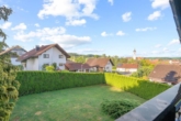 Aussicht Balkon - Frei stehendes Zweifamilienhaus mit zusätzlicher Einlieger-Wohnung in top Lage!