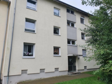 Modernisierte und helle 3 Zimmer-Wohnung mit Balkon nähe Friedenskirche!, 88400 Biberach, Wohnung