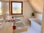 Tageslichtbad - Wohnen mit Perspektive! Einfamilienhaus mit Garten im Herzen von Ebersbach!