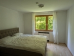 Schlafzimmer - Platz für die ganze Familie! Schöne 4 Zimmer-Wohnung mit Balkon in Altbach!
