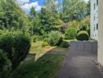 Außen - Platz für die ganze Familie! Schöne 4 Zimmer-Wohnung mit Balkon in Altbach!