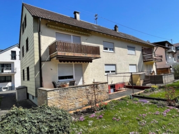 Ein Traum für Familien! Ideales Zweifamilienhaus in ruhiger Wohnlage!, 73329 Kuchen, Mehrfamilienhaus