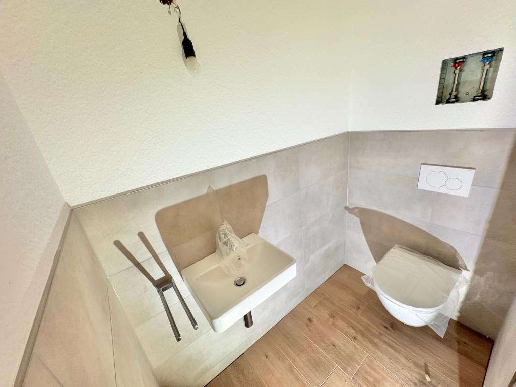 Ideale 4 Zimmer-Neubauwohnung in attraktiver Wohnlage von Esslingen! - WC (40626)